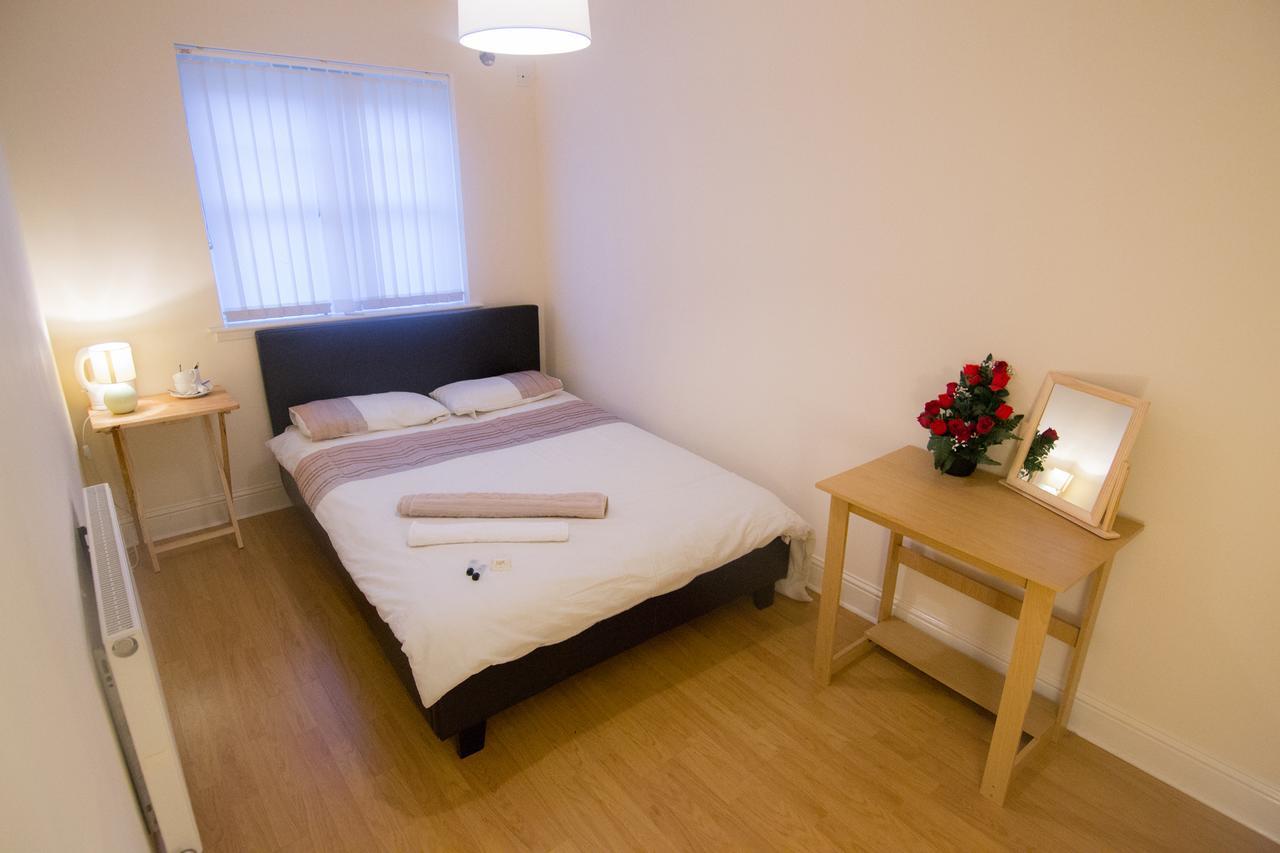 Woodgrove Rooms, 3*