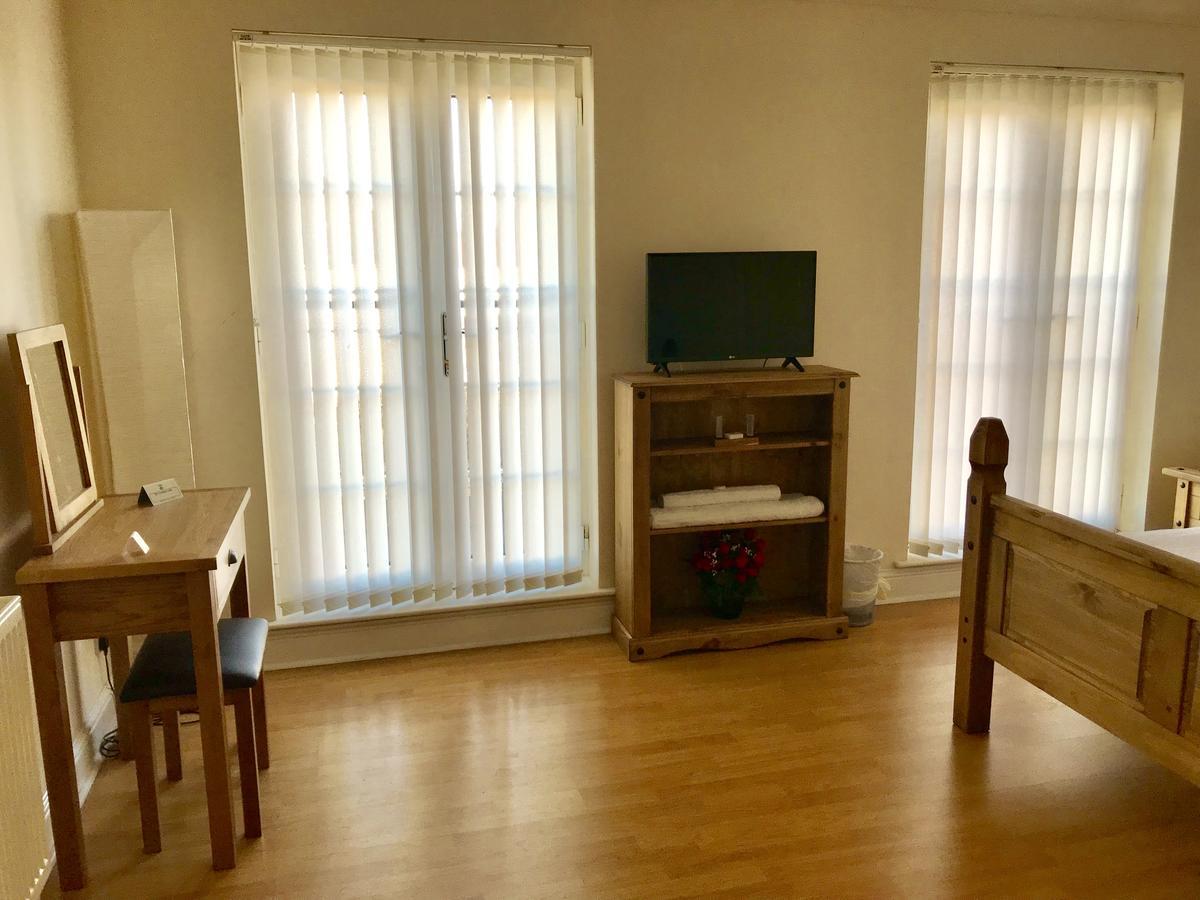 Guest house Woodgrove Rooms,